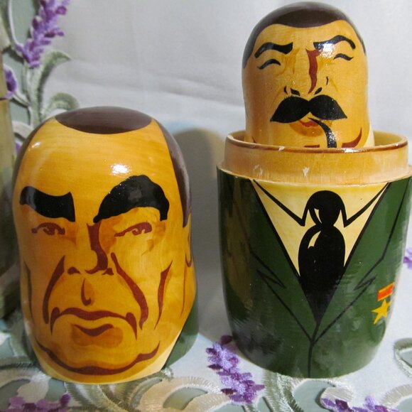 Vintage 5 Russian Political Leaders Wooden Matryoshka (nesting) Dolls Gorbachev - Picture 13 of 16